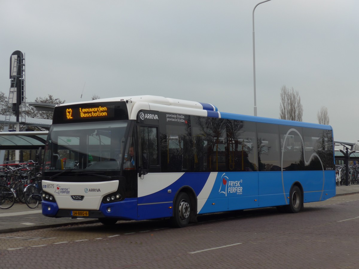 (156'752) - ARRIVA - Nr. 8575/34-BBG-6 - VDL am 19. November 2014 beim Bahnhof Buitenpost