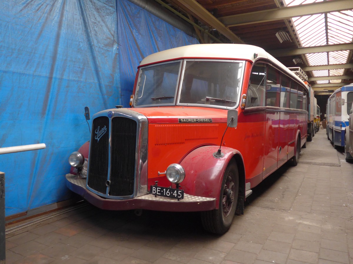 (156'933) - FRAM Drachten - Nr. 6/BE-16-45 - Saurer/Saurer (ex Lonza, Visp Nr. 32) am 20. November 2014 in Drachten, Autobusmuseum