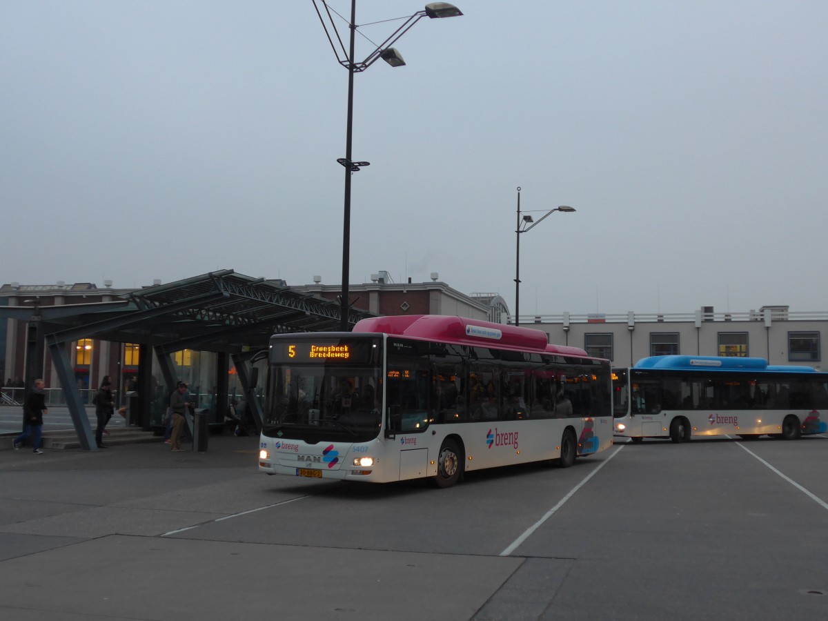 (157'084) - Breng, Ijsselmuiden - Nr. 5407/20-BBG-2 - MAN am 20. November 2014 beim Bahnhof Nijmegen