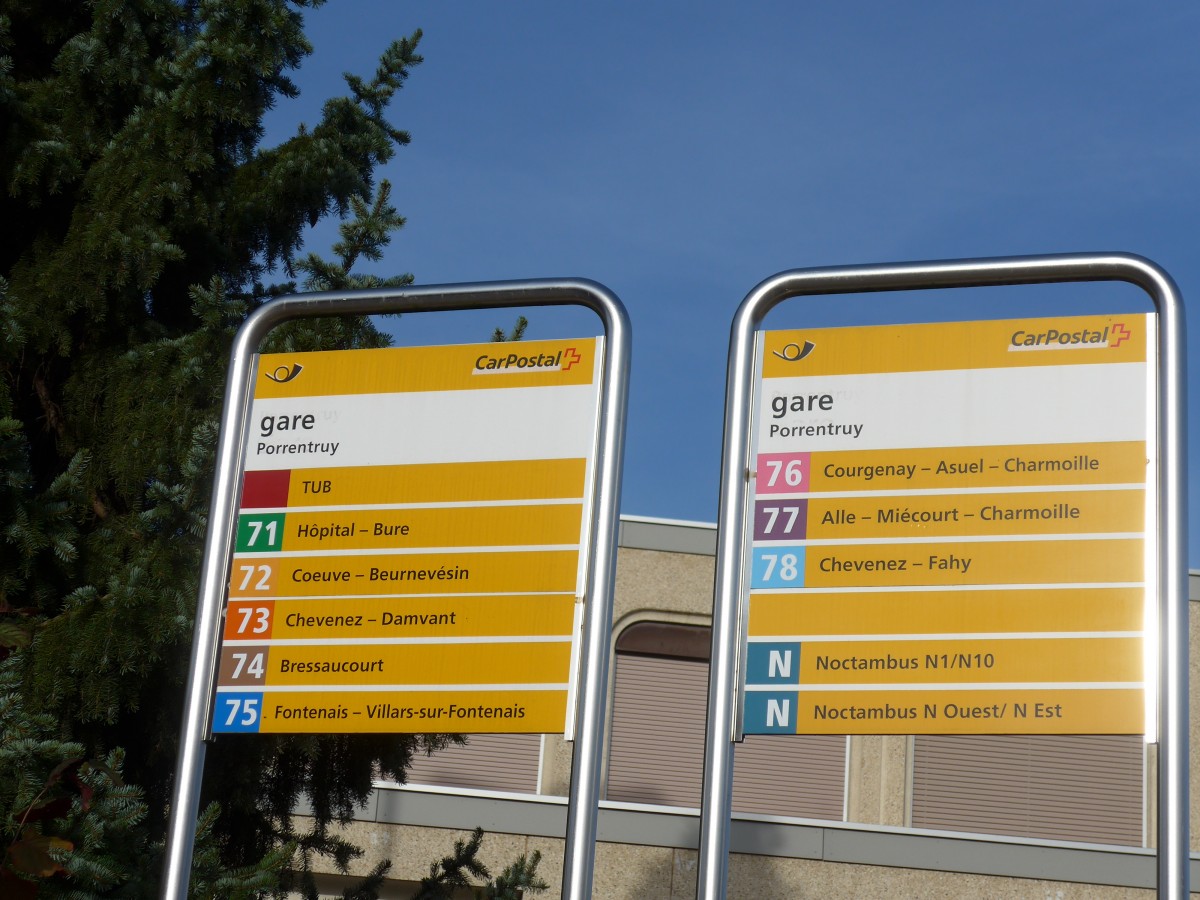 (157'482) - PostAuto-Haltestelle - Porrentruy, gare - am 23. November 2014