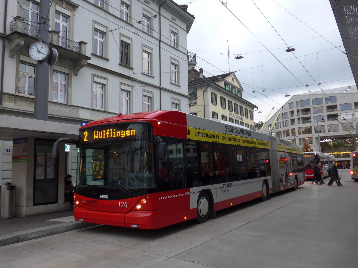 (157'666) - SW Winterthur - Nr. 124 - Hess/Hess Gelenktrolleybus am 6. Dezember 2014 beim Hauptbahnhof Winterthur