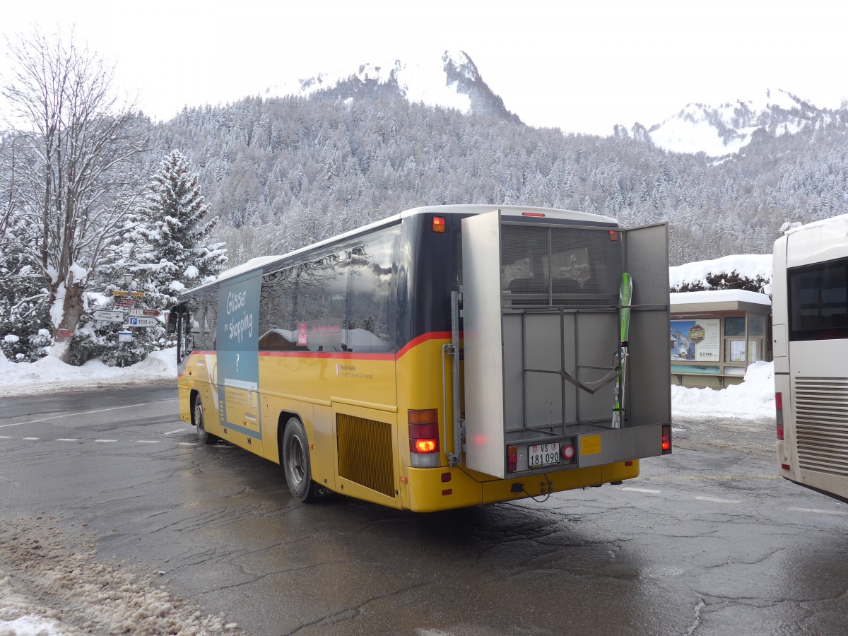 (158'001) - Buchard, Leytron - Nr. 111/VS 181'090 - Volvo am 28. Dezember 2014 in Ovronnaz, La Croise