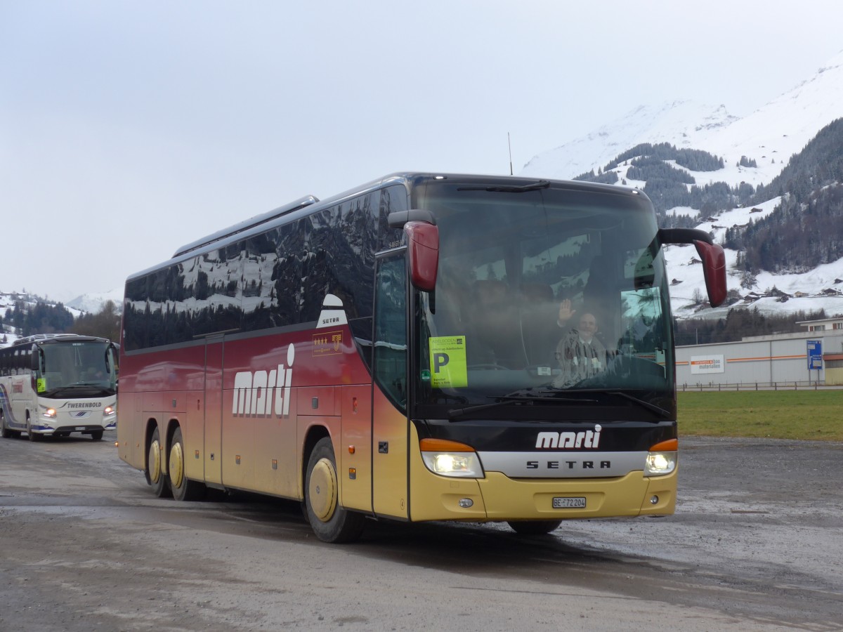 (158'373) - Marti, Kallnach - Nr. 4/BE 572'204 - Setra am 11. Januar 2015 in Frutigen, Flugplatz