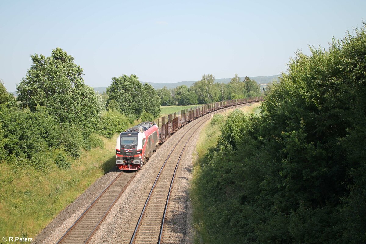159 227 mit leeren Holzzug aus Cheb nach Gera bei Thölau.19.06.22