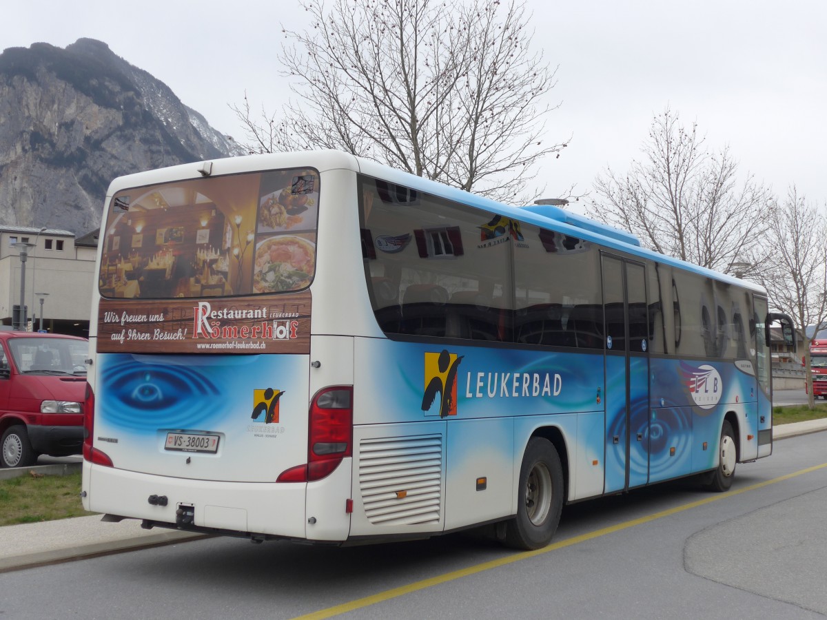 (159'593) - LLB Susten - Nr. 3/VS 38'003 - Setra am 2. April 2015 in Leuk, Garage