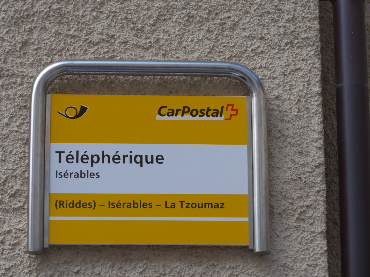(159'654) - PostAuto-Haltestelle - Is�rables, T�l�ph�rique - am 5. April 2015