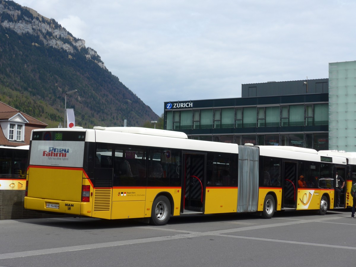 (160'089) - Steiner, Ortschwaben - Nr. 6/BE 354'980 - MAN am 26. April 2015 beim Bahnhof Interlaken Ost