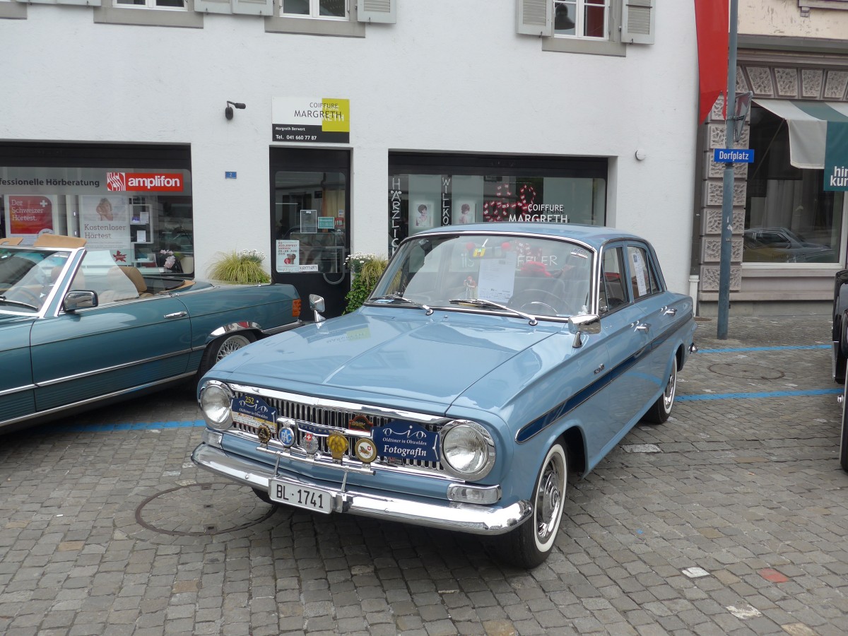 (160'851) - Vauxhall - BL 1741 - am 24. Mai 2015 in Sarnen, OiO