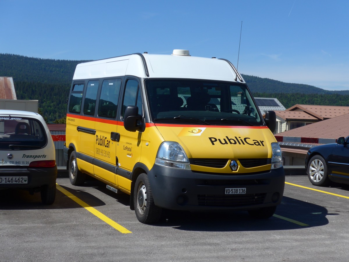 (161'371) - AVJ Les Bioux - VD 538'136 - Renault am 28. Mai 2015 in Les Bioux, Garage