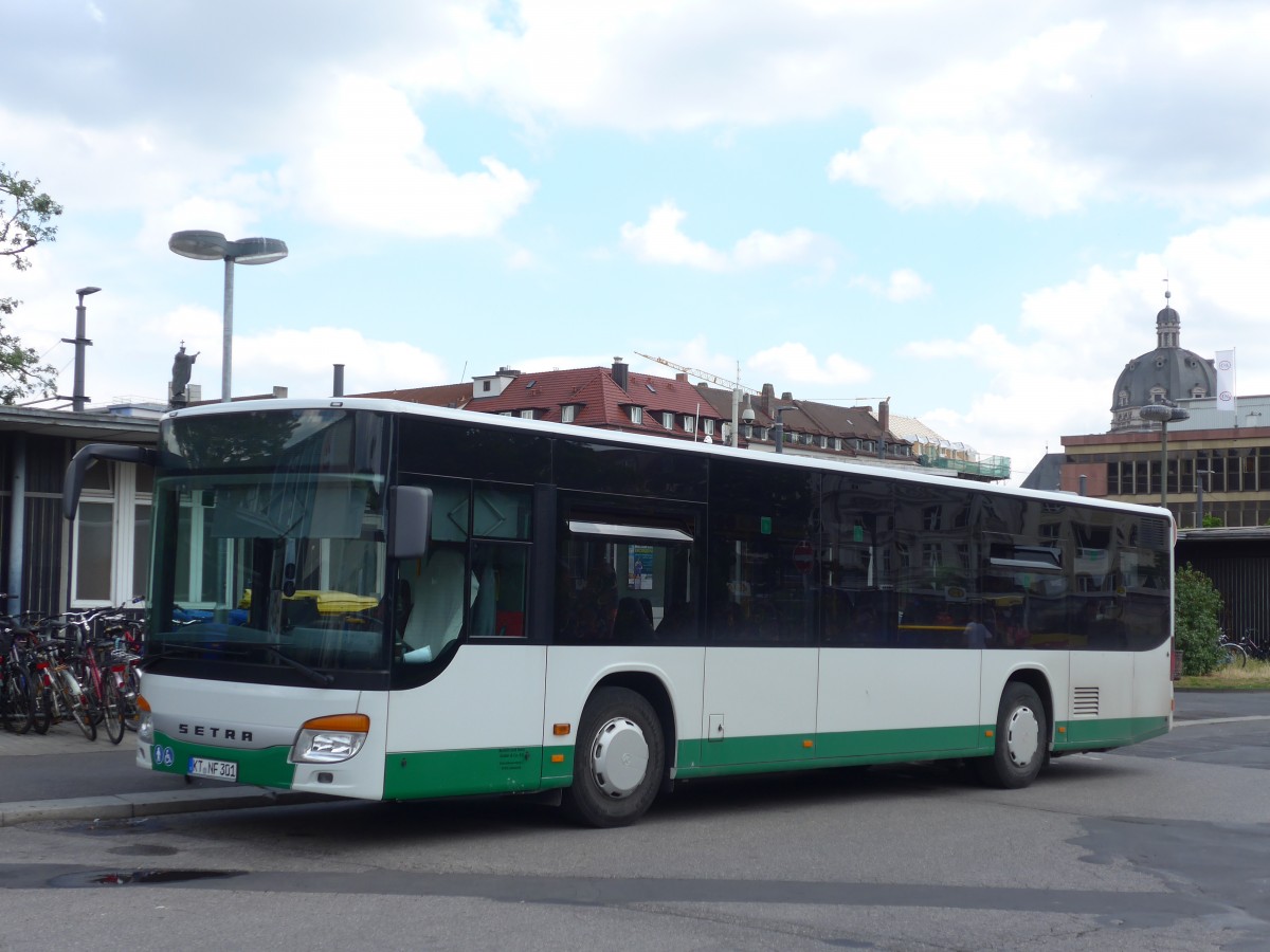 (162'718) - Burlein, Abtswind - KT-NF 301 - Setra am 27. Juni 2015 beim Bahnhof Wrzburg