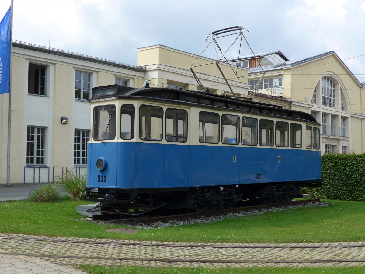 (162'803) - MVG-Tram - Nr. 532 - am 28. Juni 2015 in M�nchen, MVG-Museum