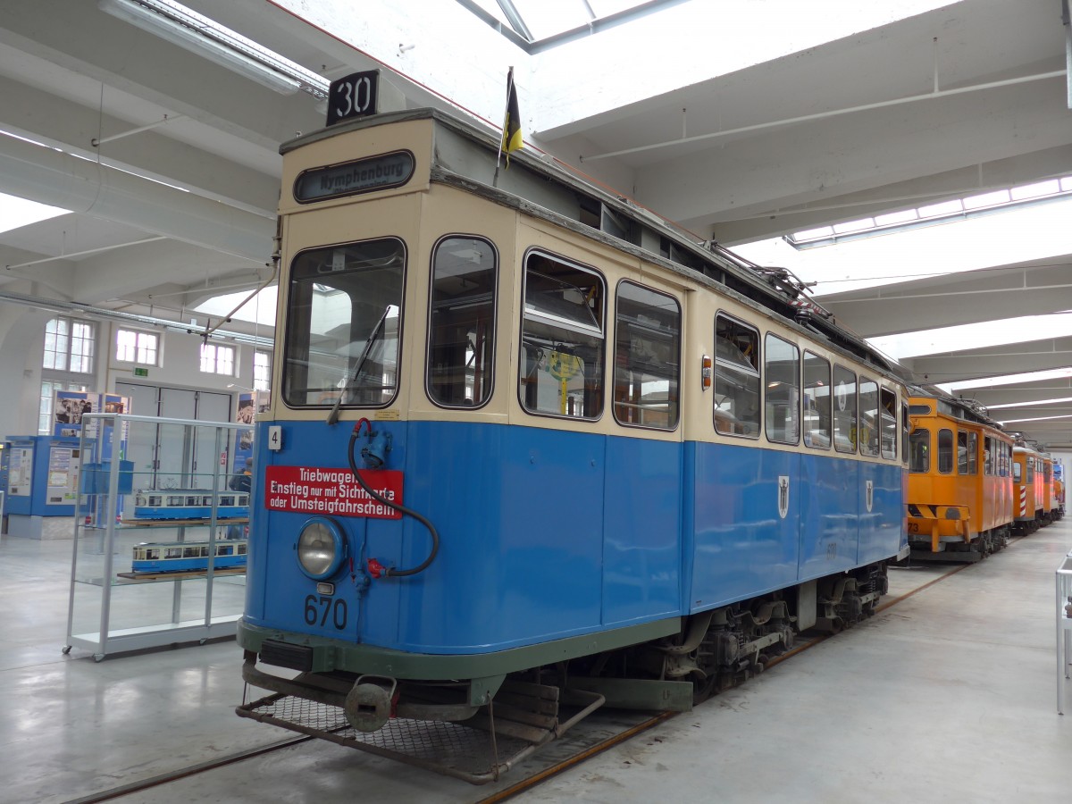 (162'819) - MVG-Tram - Nr. 670 - am 28. Juni 2015 in M�nchen, MVG-Museum