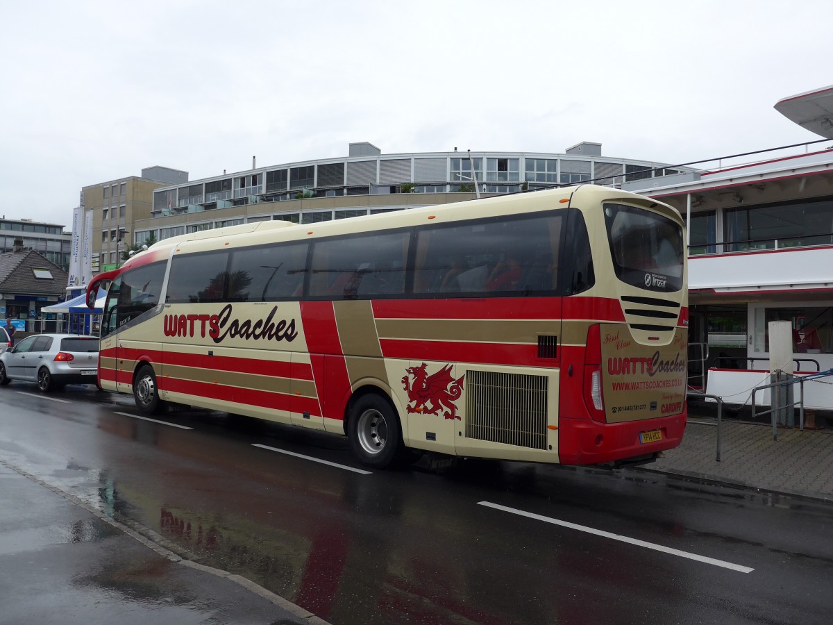 (163'480) - Aus England: Watts Coaches, Cardiff - YP14 HCC - Irizar am 15. August 2015 bei der Schifflndte Thun