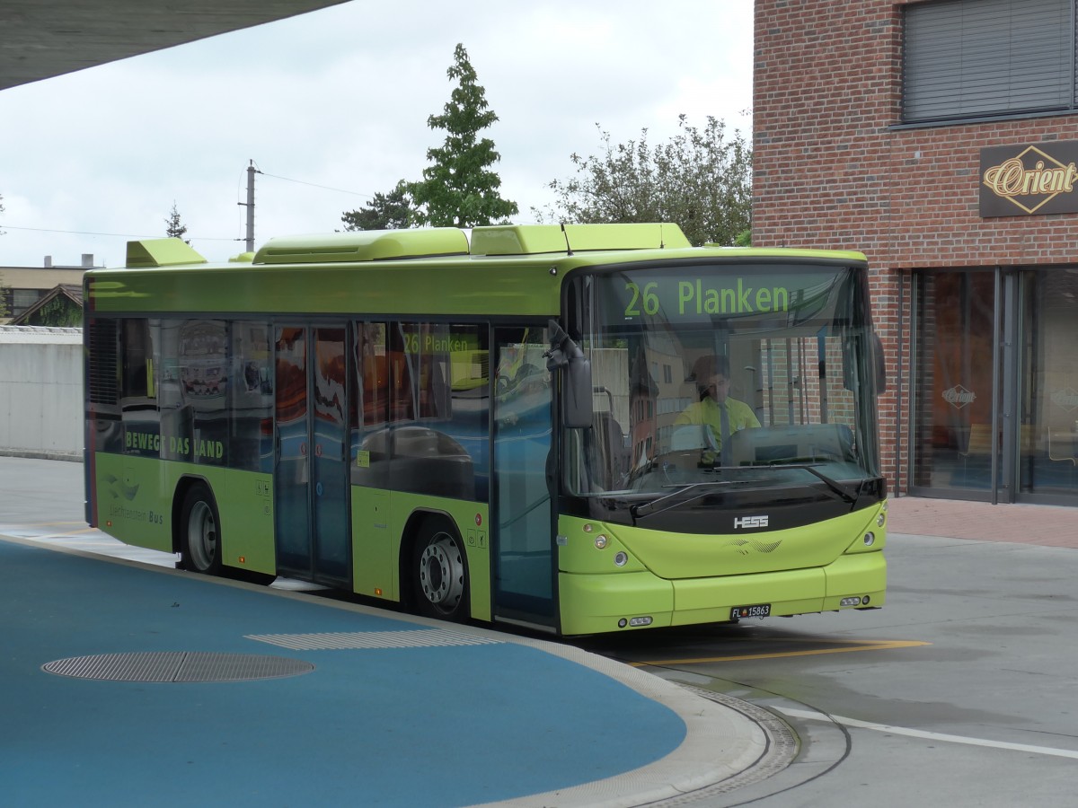 (163'508) - Jehle, Planken - FL 15'863 - Scania/Hess am 16. August 2015 beim Bahnhof Schaan