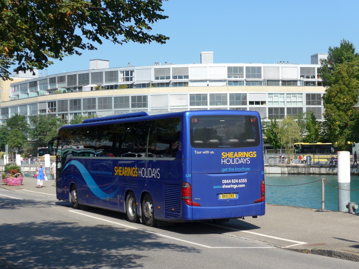 (164'543) - Aus England: Shearings, Wigan - Nr. 329/BK11 CRZ - Setra am 9. September 2015 bei der Schifflndte Thun