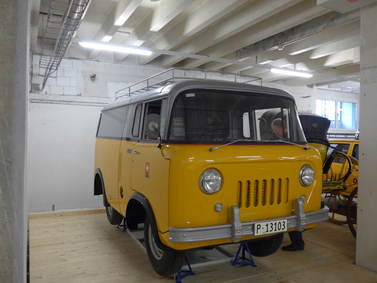 (164'635) - PTT-Regie - P 13'103 - Jeep am 13. September 2015 in Mamishaus, Depot MfK