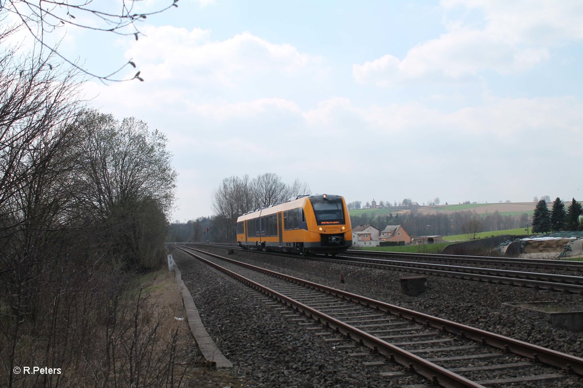 1648 203 als OPB79720 Regensburg - Marktredwitz bei Schönfeld bei Wiesau/Oberpfalz. 10.04.16