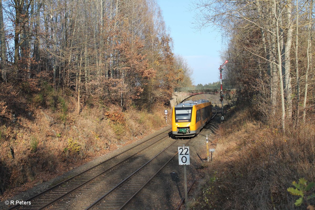 1648 206 fährt in Reuth bei Erbendorf als OPB 79728 Regensburg - Marktredwitz. 13.11.16