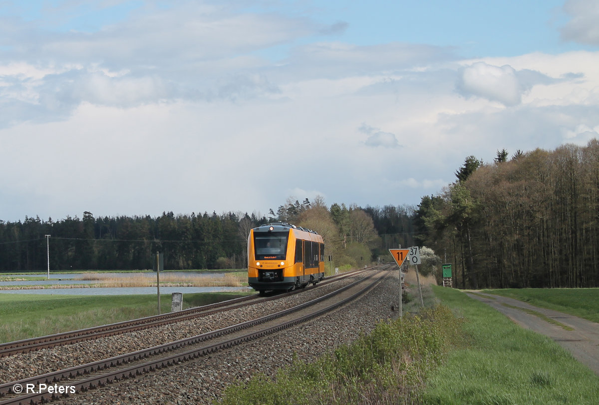 1648 207 als OPB 79730 Regensburg - Marktredwitz bei Oberteich. 24.04.16