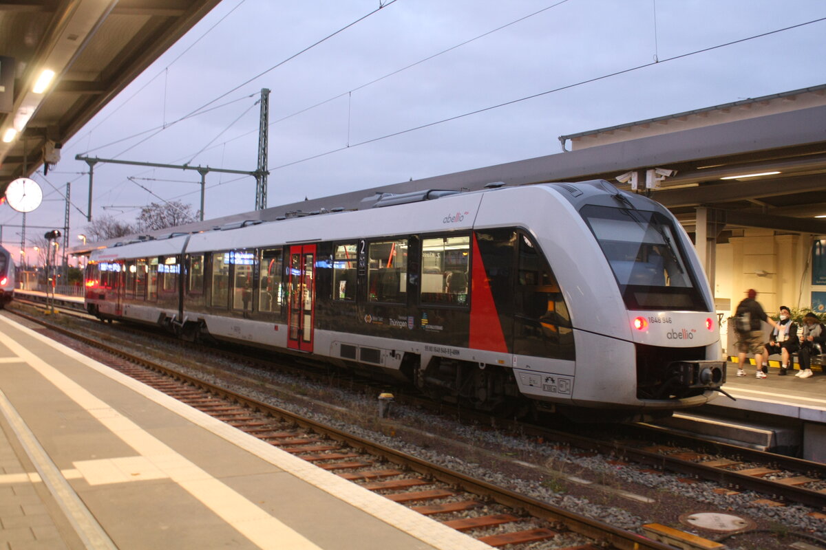 1648 946/446 im Bahnhof Magdeburg Hbf am 6.11.21