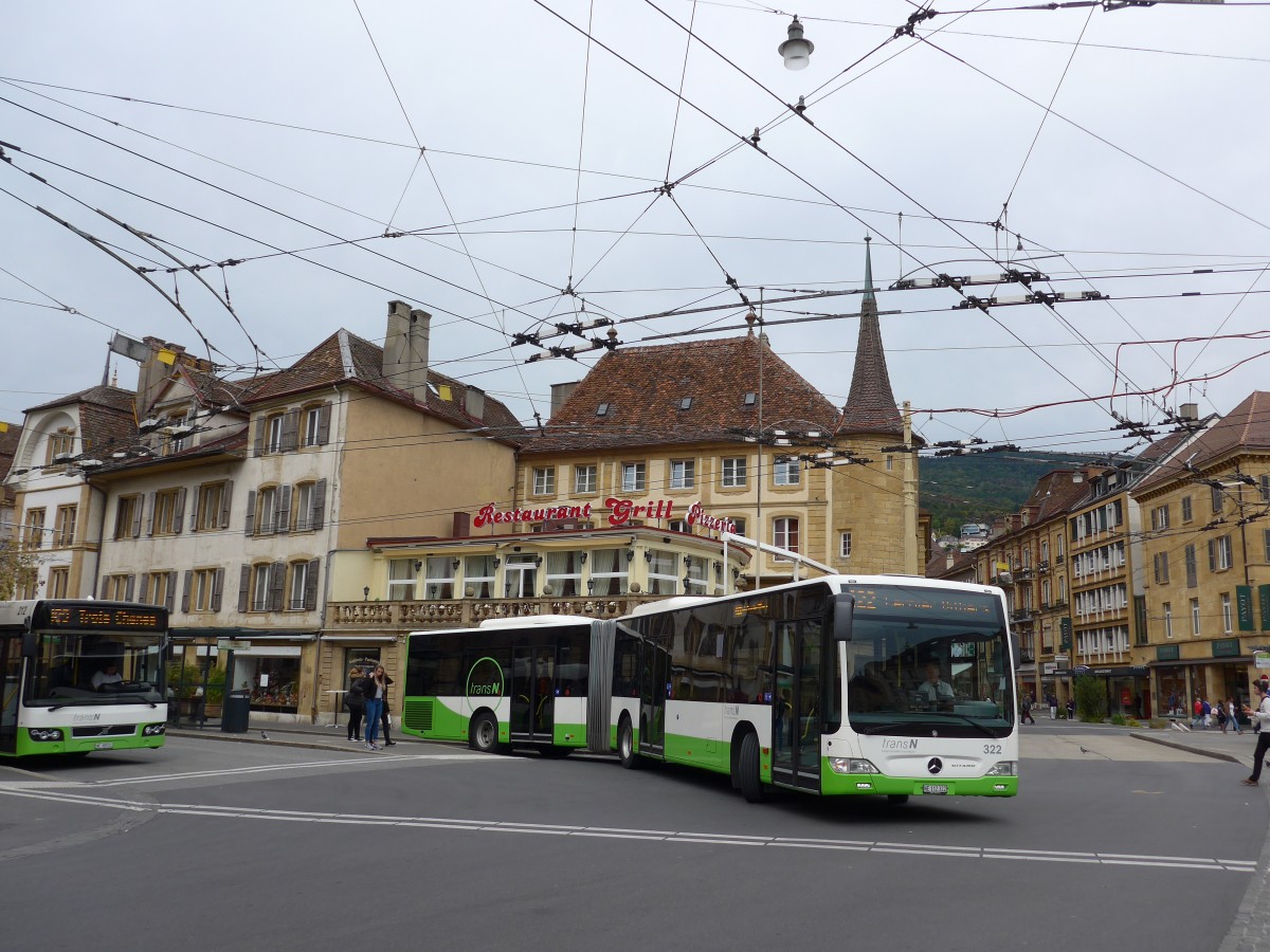 (164'801) - transN, La Chaux-de-Fonds - Nr. 322/NE 112'322 - Mercedes am 15. September 2015 in Neuchtel, Place Pury