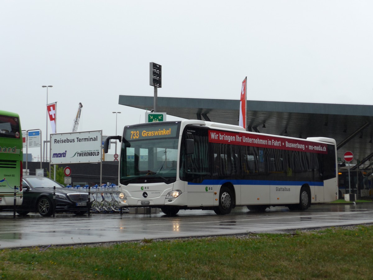 (165'024) - Welti-Furrer, Bassersdorf - Nr. 93/ZH 661'193 - Mercedes am 17. September 2015 in Zrich, Flughafen