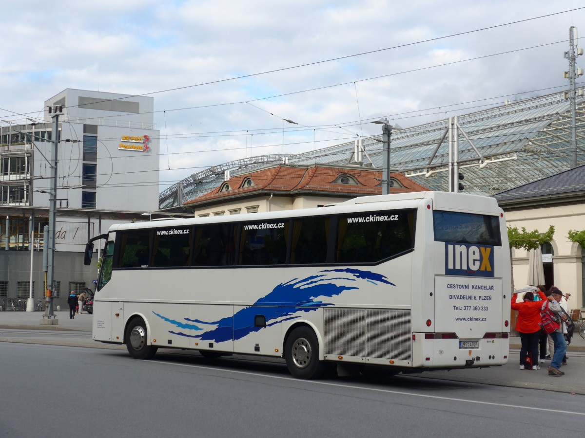 (165'202) - Aus Tschechien: Kancelar, Plzen - 2P7 4707 - Bova am 19. September 2015 beim Bahnhof Chur