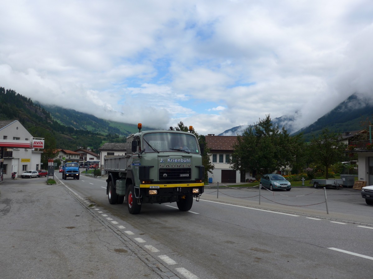 (165'283) - Krienb�hl, Sattel - SZ 5314 - Saurer am 19. September 2015 in Andeer, Tgavugl