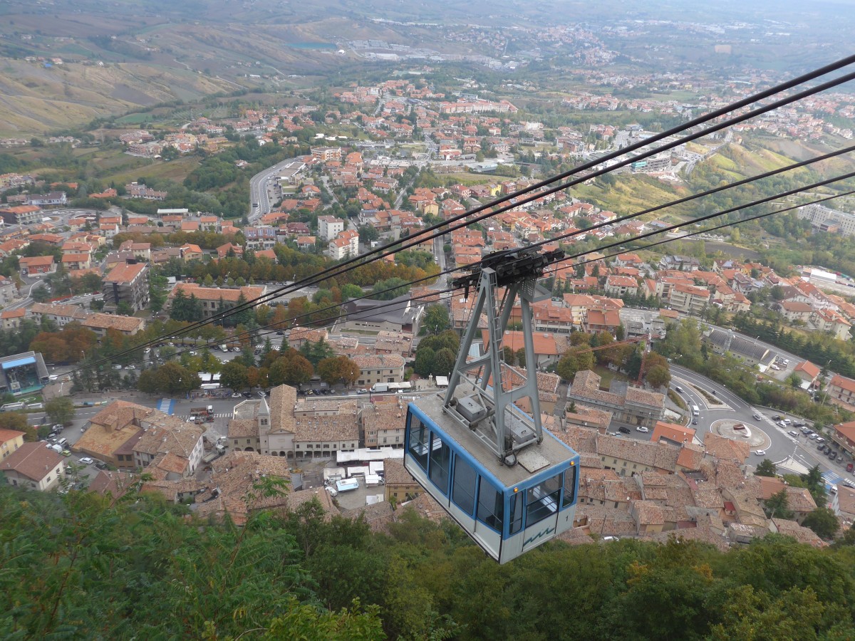 (165'612) - Luftseilbahn - AASS Nr. 1 - am 24. September 2015 in San Marino