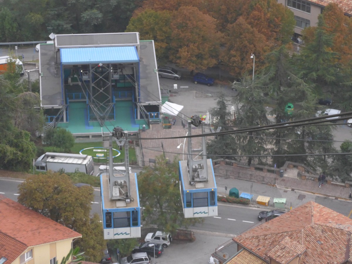 (165'613) - Luftseilbahnen - AASS Nr. 2 + 1 - am 24. September 2015 in San Marino