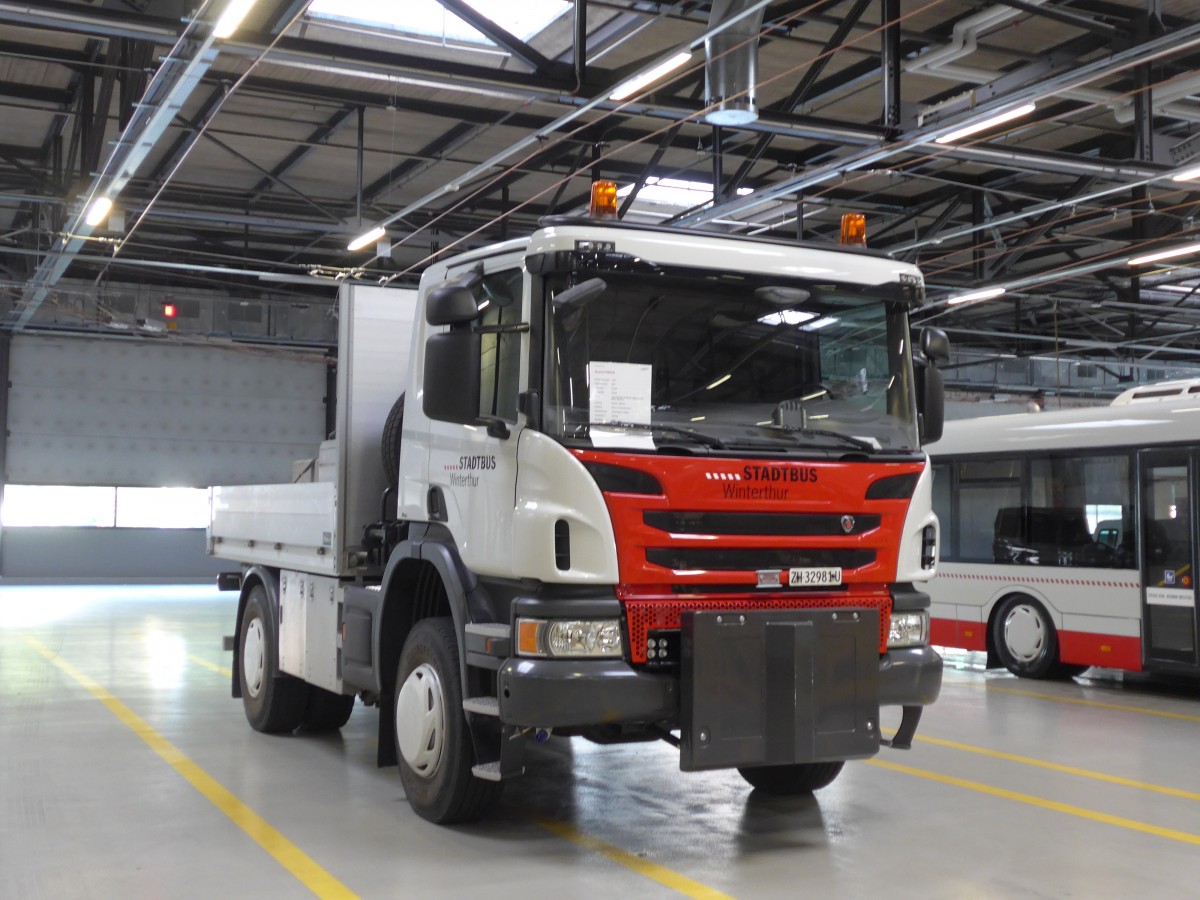 (165'884) - SW Winterthur - ZH 32'981 U - Scania am 26. September 2015 in Winterthur, Depot Gr�zefeld