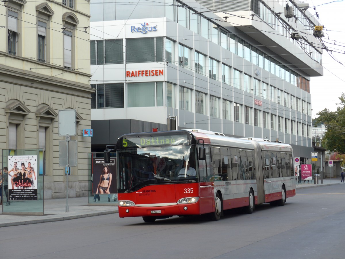 (165'917) - SW Winterthur - Nr. 335/ZH 730'335 - Solaris am 26. September 2015 beim Hauptbahnhof Winterthur