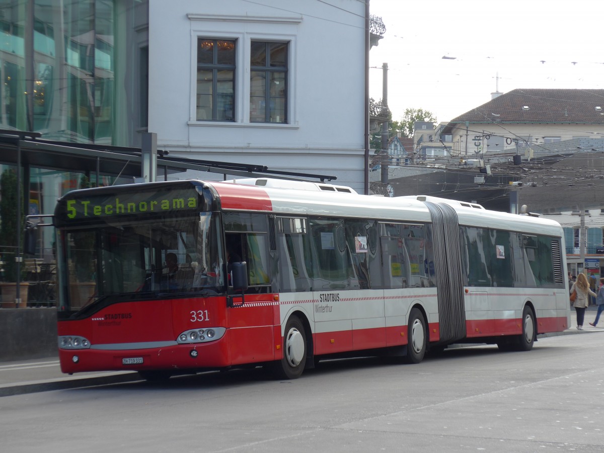 (165'918) - SW Winterthur - Nr. 331/ZH 719'331 - Solaris am 26. September 2015 beim Hauptbahnhof Winterthur