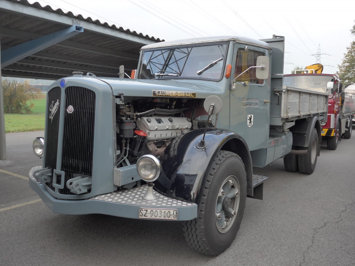 (166'074) - Bauverwaltung, Appenzell A.Rh. - SZ 90'310 U - Saurer am 10. Oktober 2015 in Sch�nis, Bicoareal