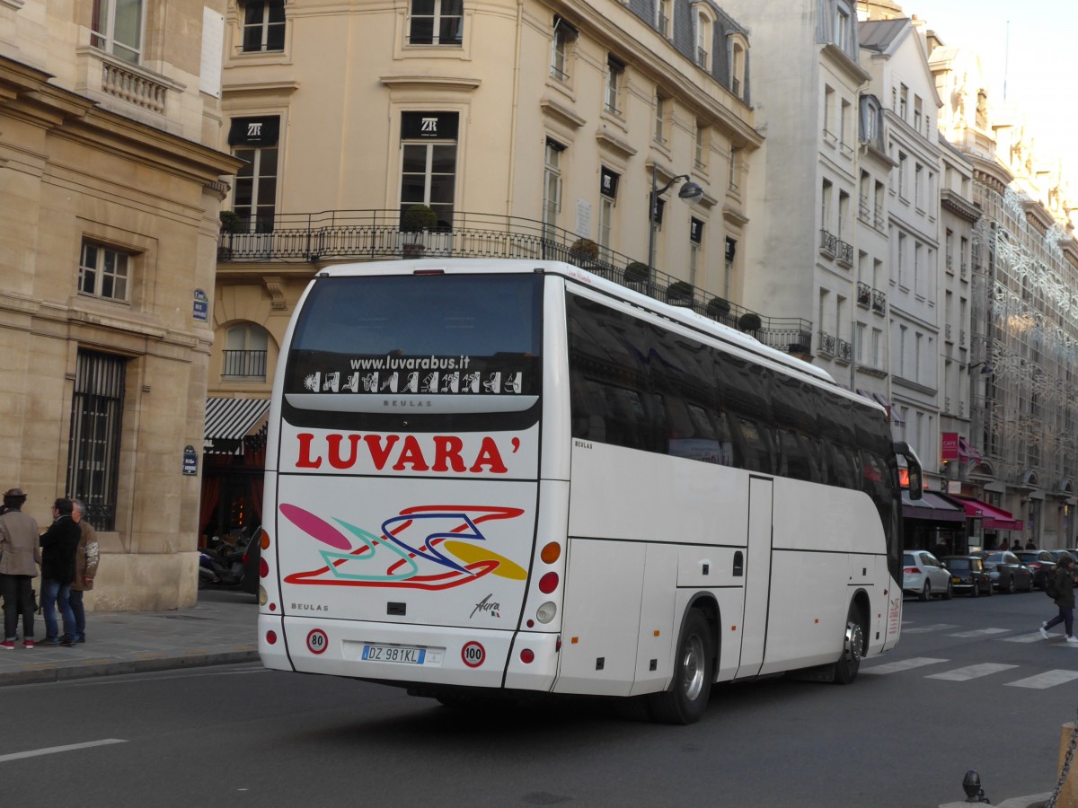 (166'716) - Aus Italien: Luvara', Antonimina - DZ-981 KL - Beulas am 15. November 2015 in Paris, Louvre