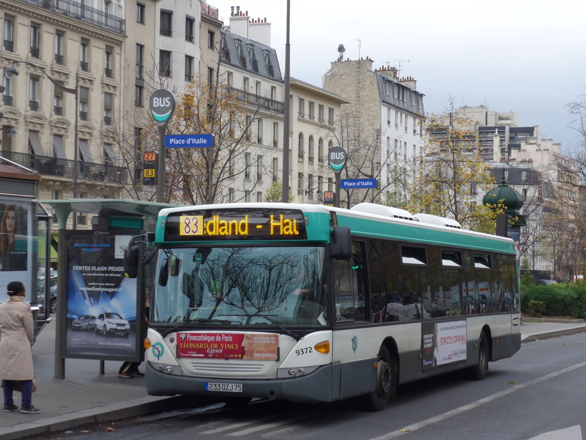 (166'850) - RATP Paris - Nr. 9372/233 QZJ 75 - Scania am 16. November 2015 in Paris, Place d'Italie