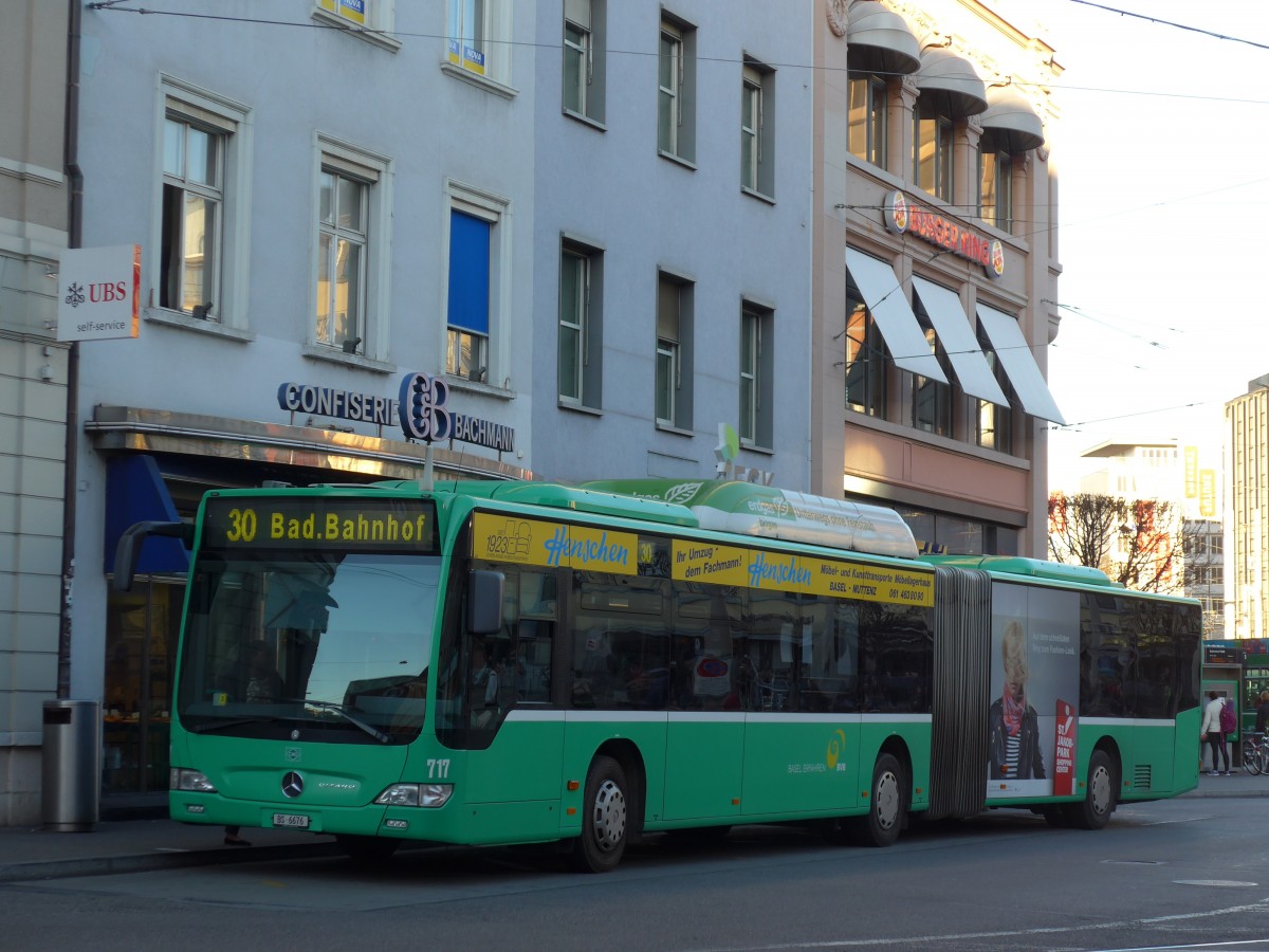 (167'395) - BVB Basel - Nr. 717/BS 6676 - Mercedes am 18. November 2015 beim Bahnhof Basel