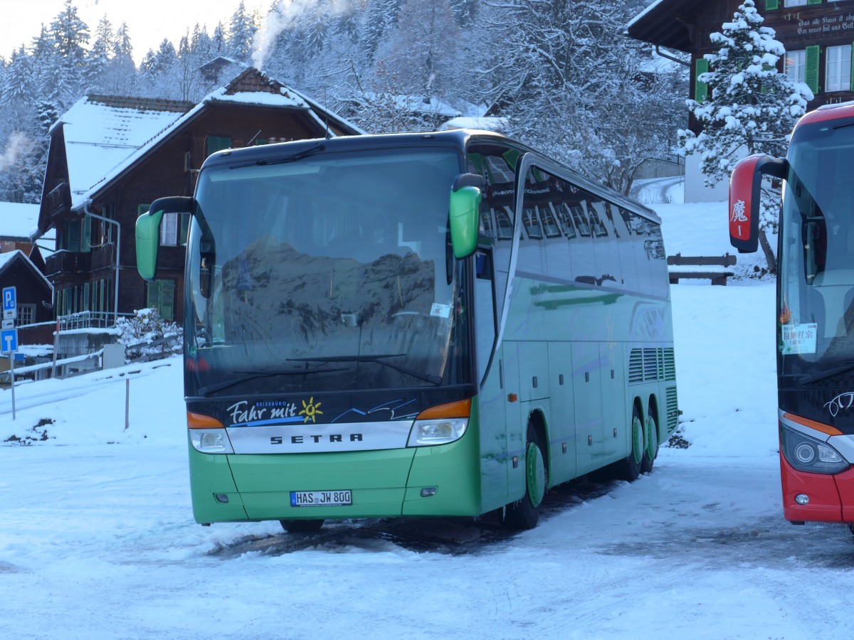 (167'464) - Aus Deutschland: Wagenhuser, Hofheim - HAS-JW 800 - Setra am 23. November 2015 in Grindelwald, Car-Parkplatz