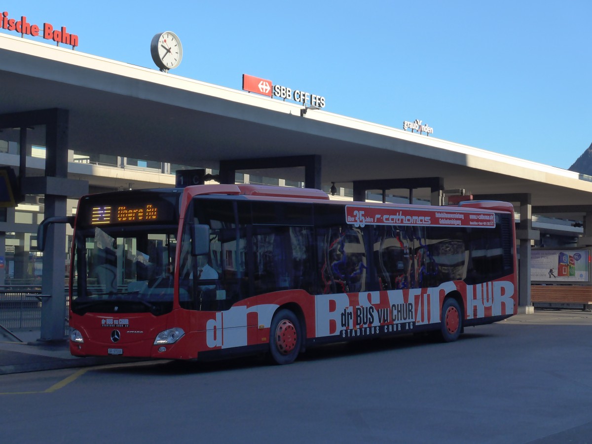 (167'620) - SBC Chur - Nr. 8/GR 97'508 - Mercedes am 5. Dezember 2015 beim Bahnhof Chur