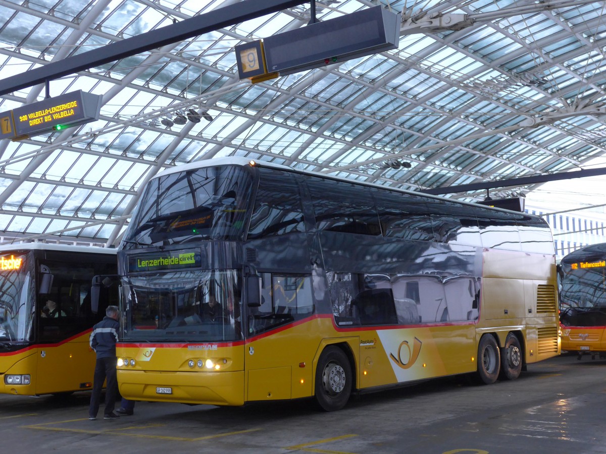 (168'494) - PostAuto Graubnden - GR 162'998 - Neoplan am 23. Januar 2016 in Chur, Postautostation