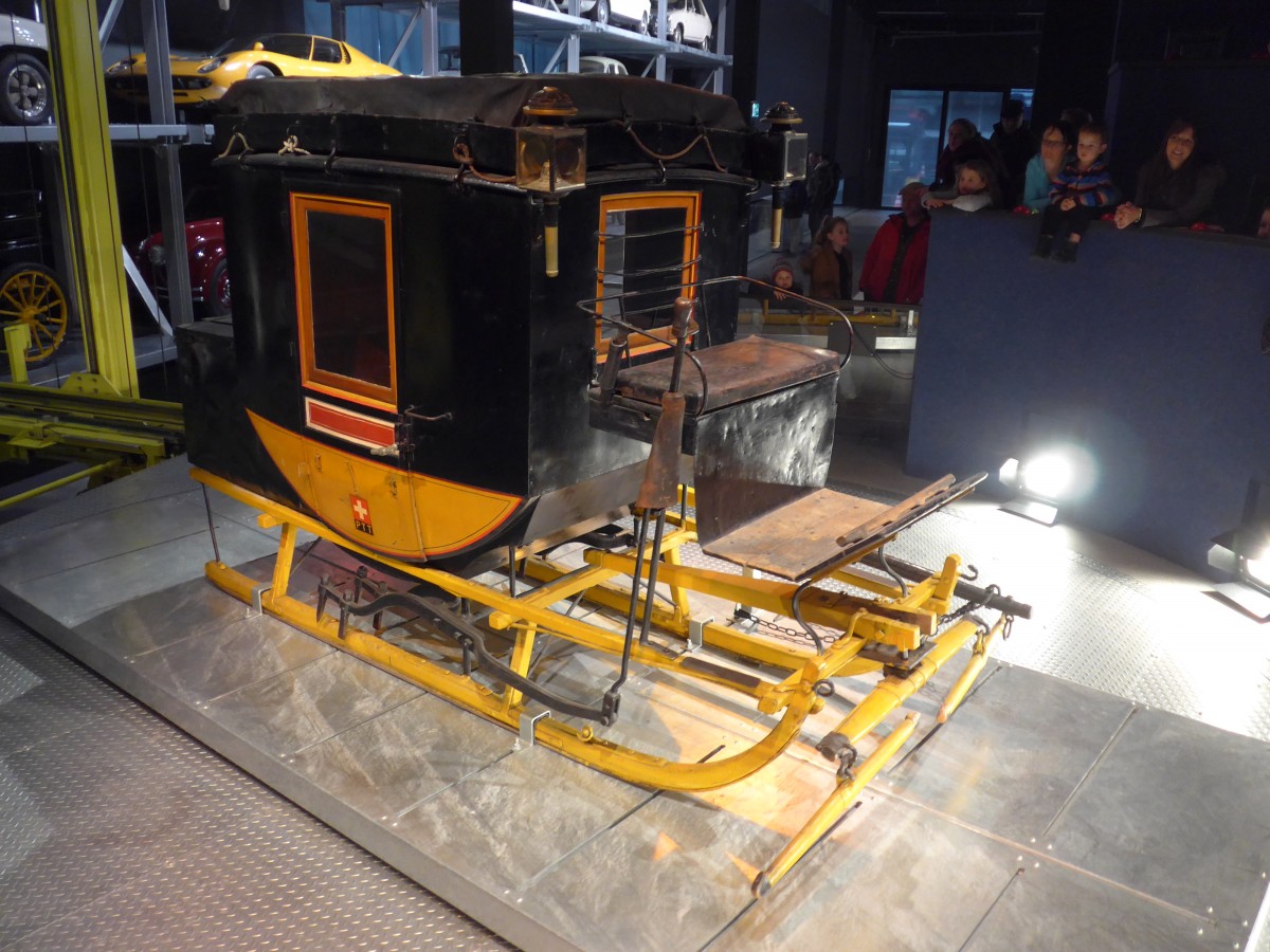 (168'916) - Postkutsche als Schlitten am 25. Februar 2016 in Luzern, Verkehrshaus