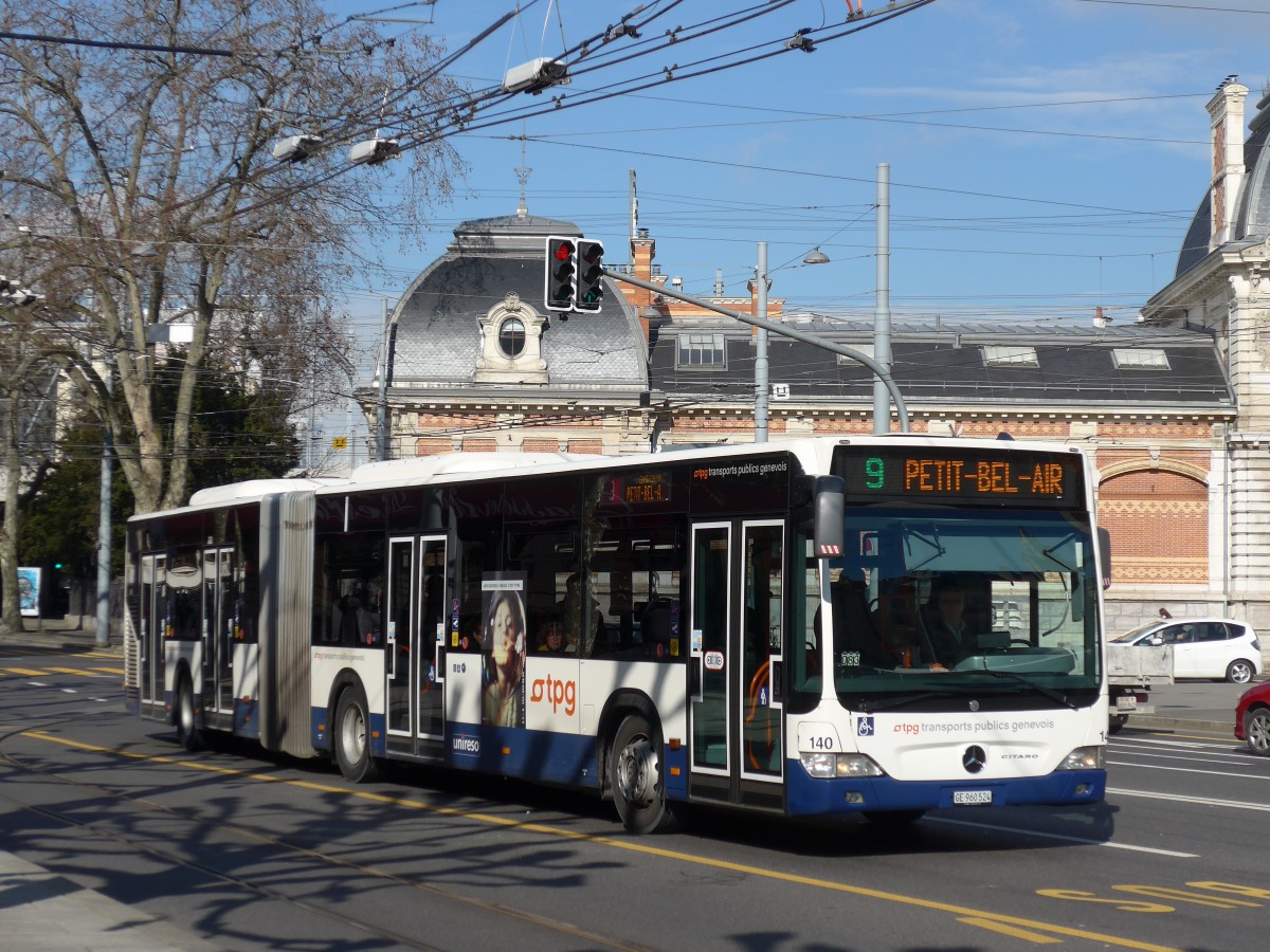 (169'091) - TPG Genve - Nr. 140/GE 960'524 - Mercedes am 7. Mrz 2016 in Genve, Place des Vingt-Deux-Cantons