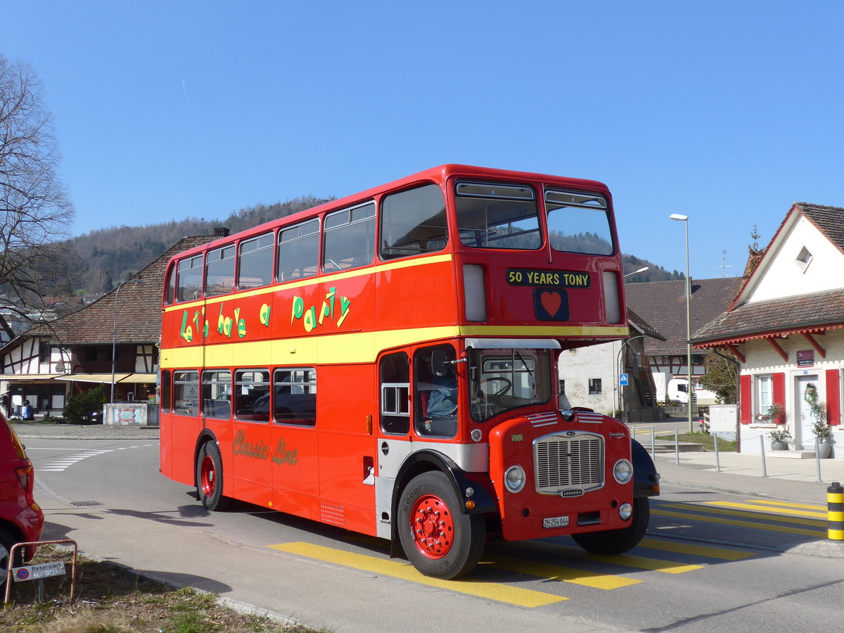 (169'333) - Londag, Bassersdorf - ZH 254'044 - Lodekka (ex Londonbus Nr. 503) am 19. Mrz 2016 in Stadel, Zentrum