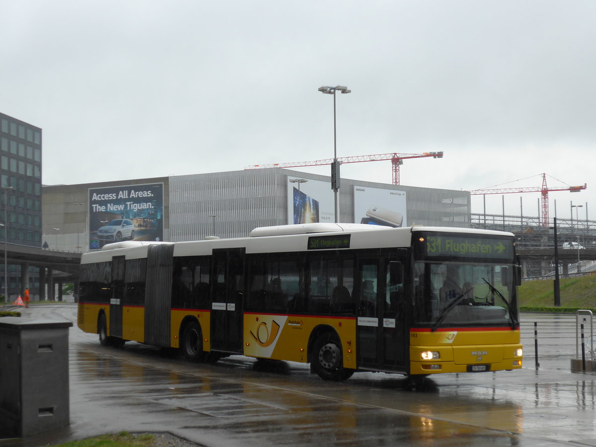 (170'527) - PostAuto Zrich - Nr. 143/ZH 780'685 - MAN (ex Nr. 20; ex P 26'015) am 13. Mai 2016 in Zrich, Flughafen