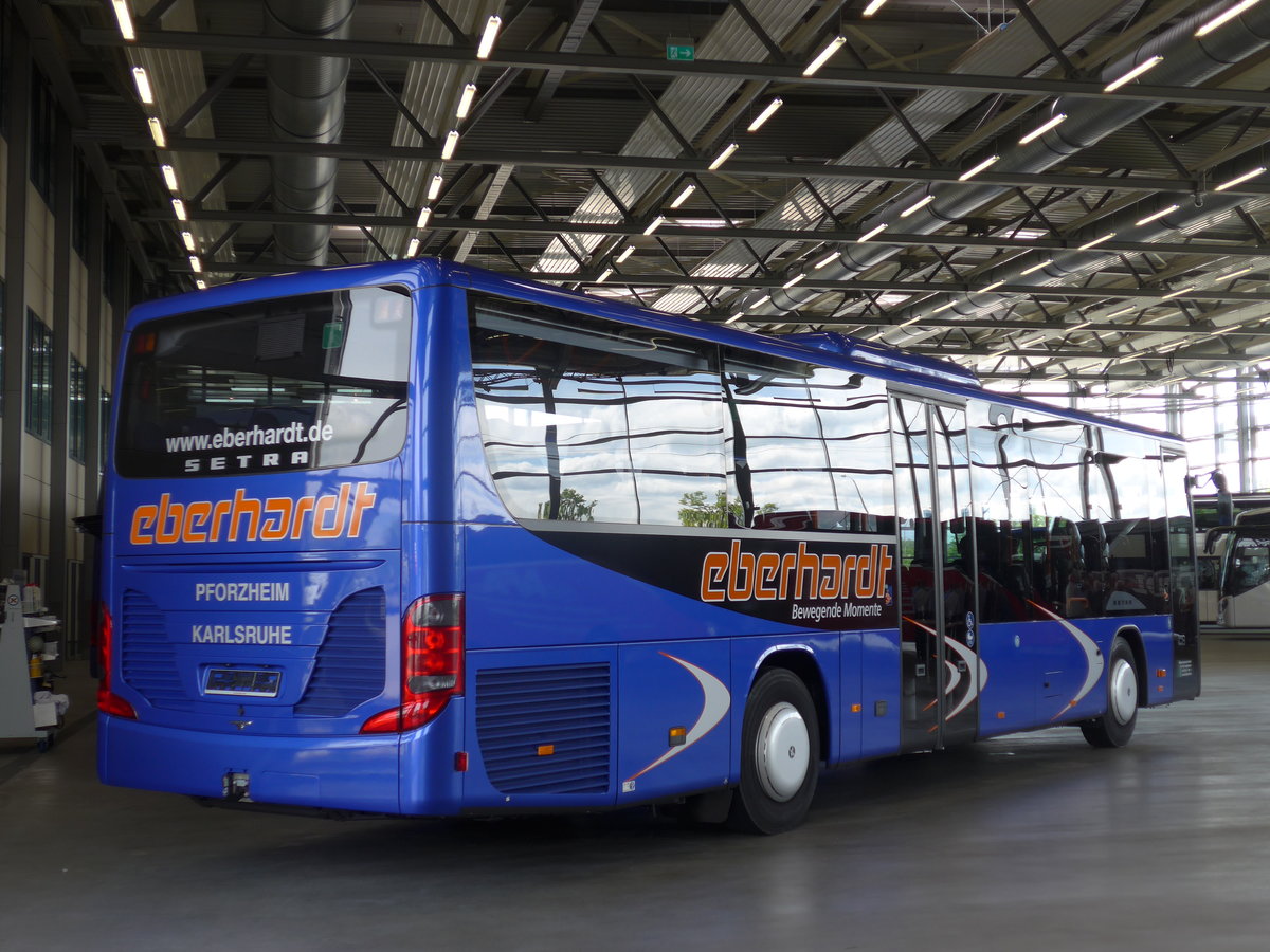 (171'164) - Eberhardt, Pforzheim - Setra am 20. Mai 2016 in Neu-Ulm, Setrawerk