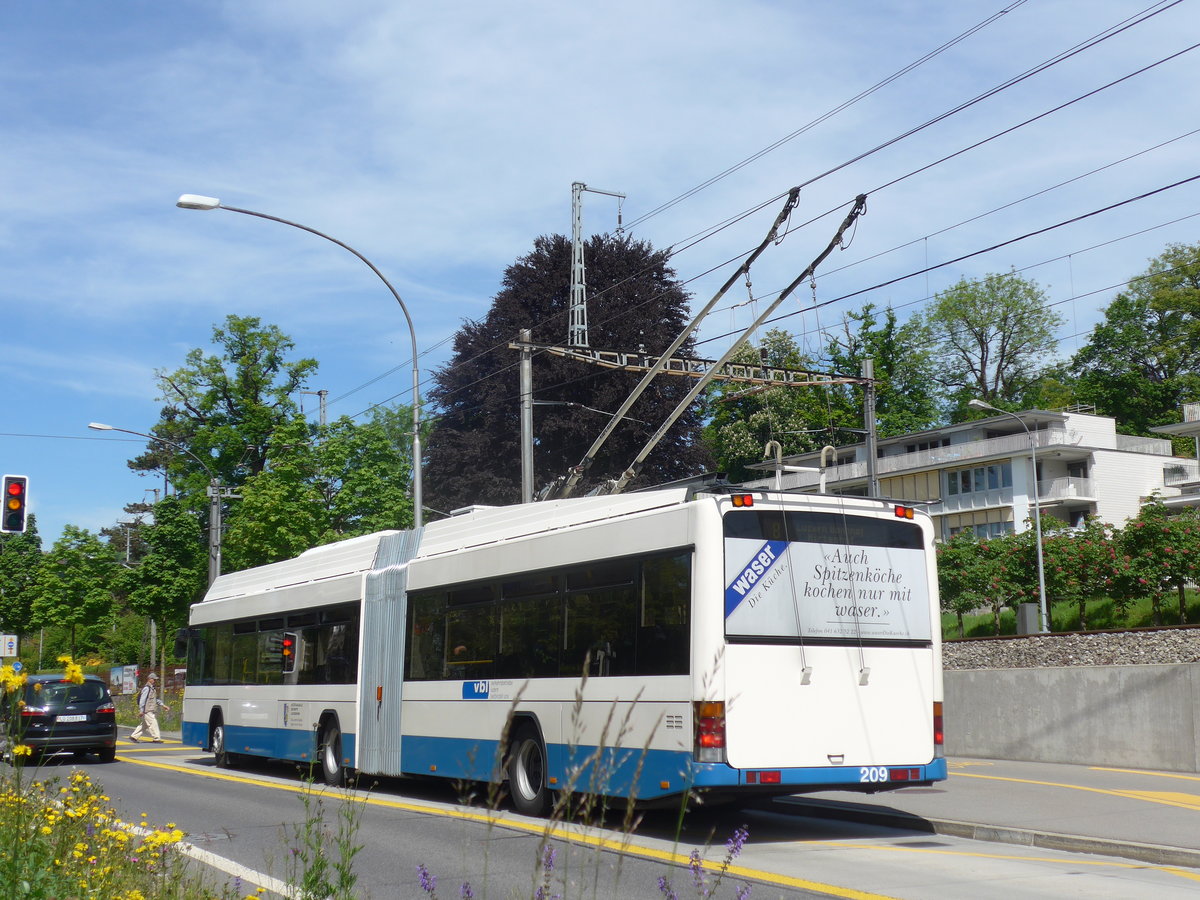 (171'277) - VBL Luzern - Nr. 209 - Hess/Hess Gelenktrolleybus am 22. Mai 2016 in Luzern, Verkehrshaus