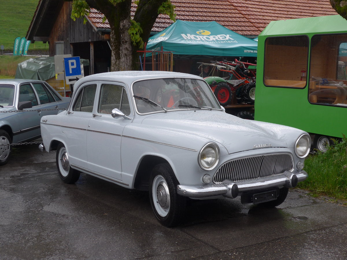 (171'438) - Simca am 28. Mai 2016 beim Bahnhof Boltigen