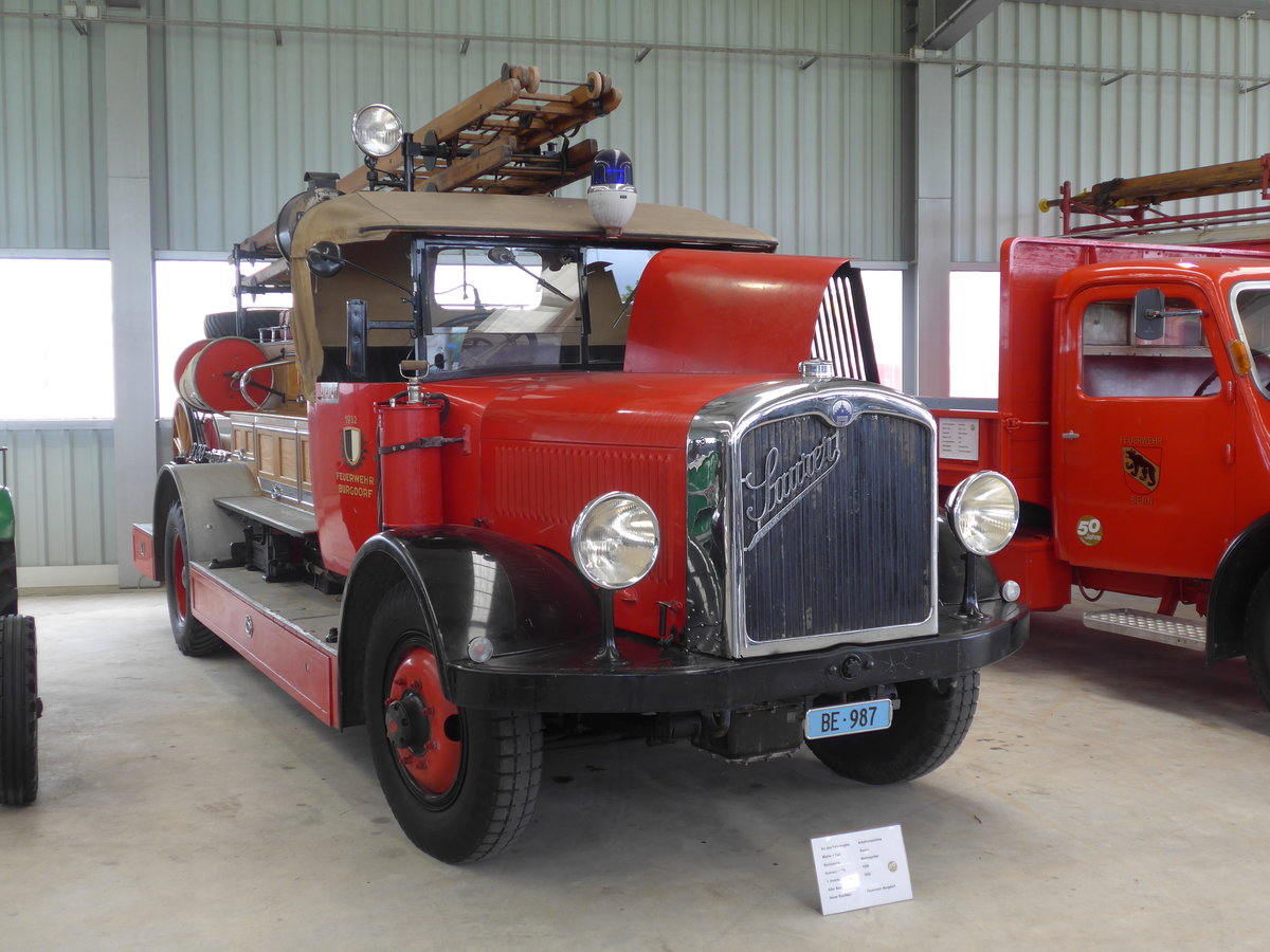 (171'560) - Feuerwehr, Burgdorf - BE 987 - Saurer am 4. Juni 2016 in Lyssach, Garage Lorenz