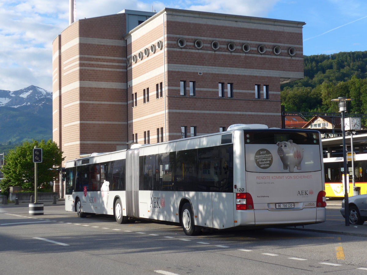 (171'699) - STI Thun - Nr. 120/BE 700'120 - MAN am 12. Juni 2016 beim Bahnhof Spiez