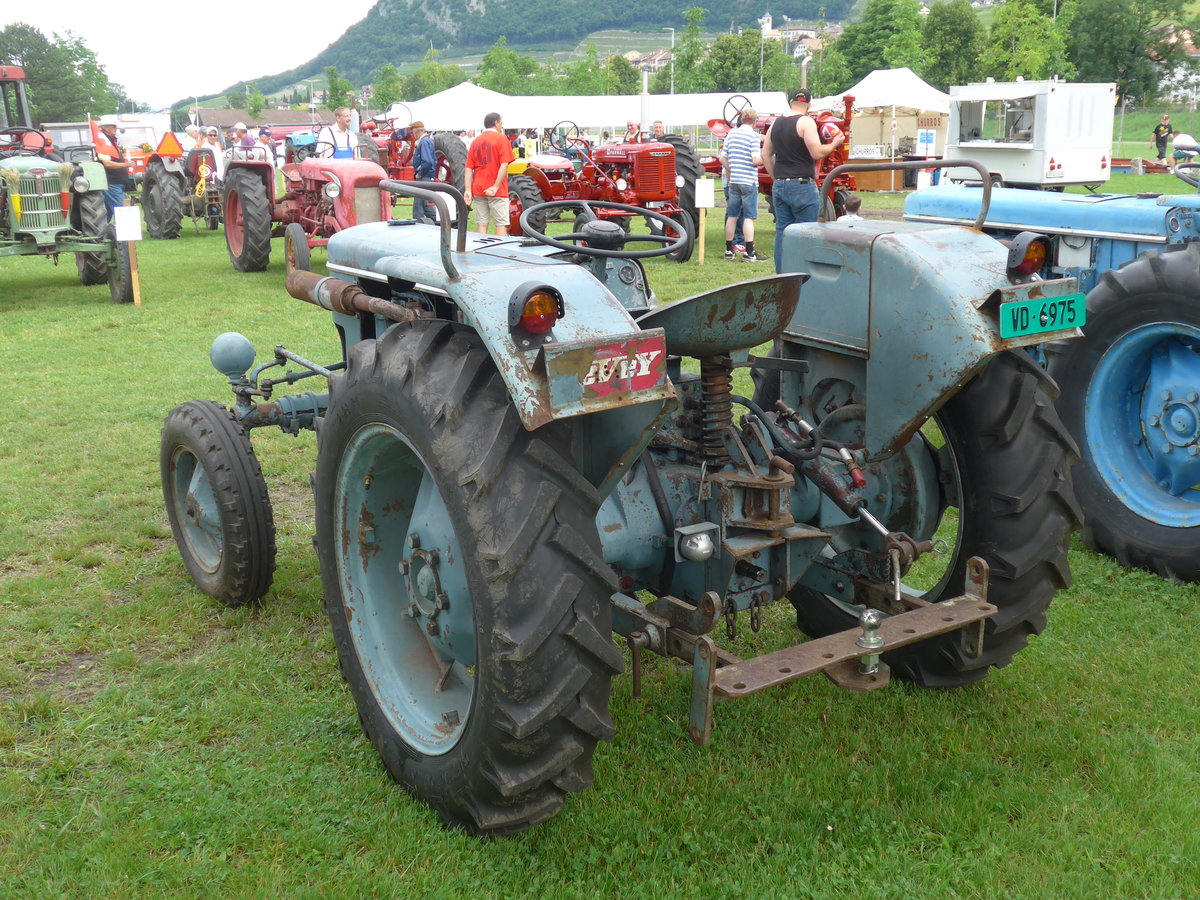 (172'030) - Vevey - VD 6975 - am 25. Juni 2016 in Aigle, Saurertreffen